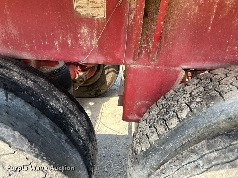 image for item DS6358 1996 Midland MG40CLAM  bottom dump trailer