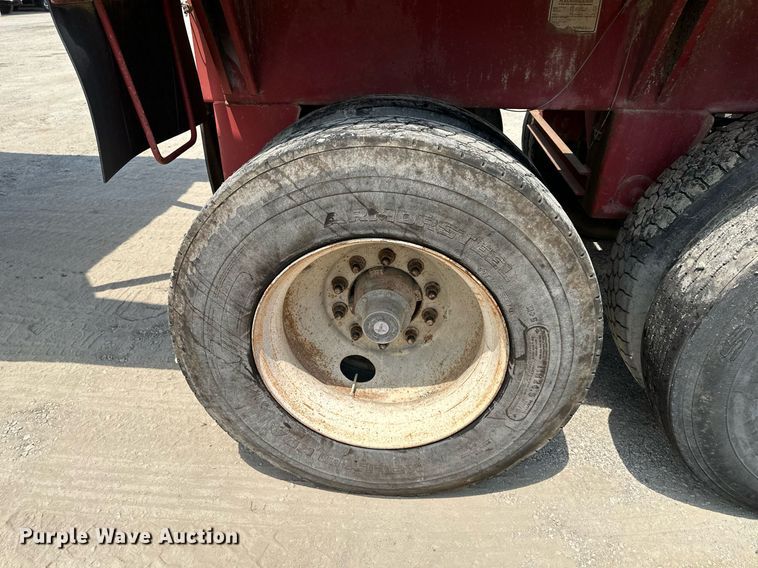 image for item DS6358 1996 Midland MG40CLAM  bottom dump trailer