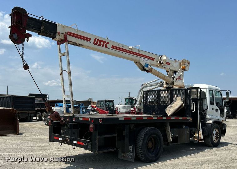 image for item DS6360 2000 Chevrolet T8500  crane truck