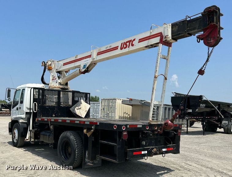 image for item DS6360 2000 Chevrolet T8500  crane truck
