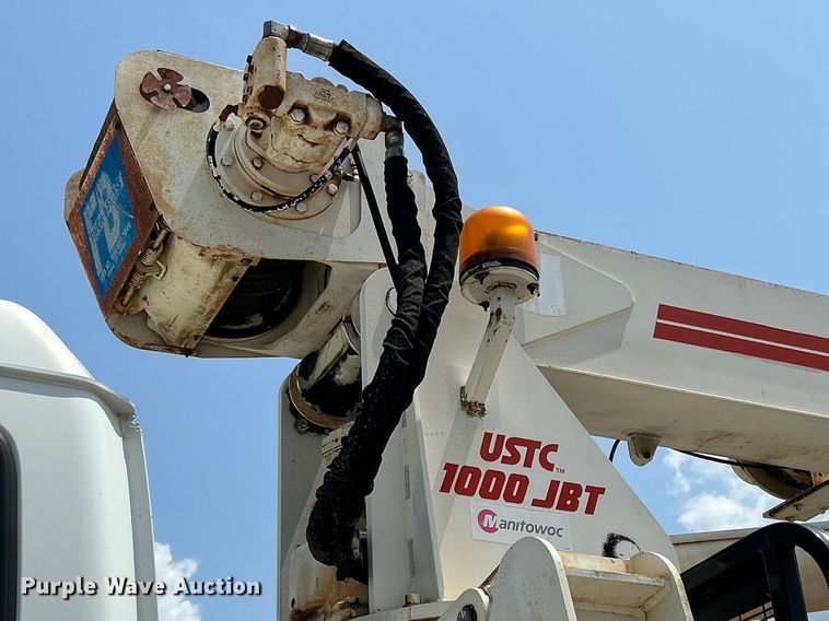 image for item DS6360 2000 Chevrolet T8500  crane truck