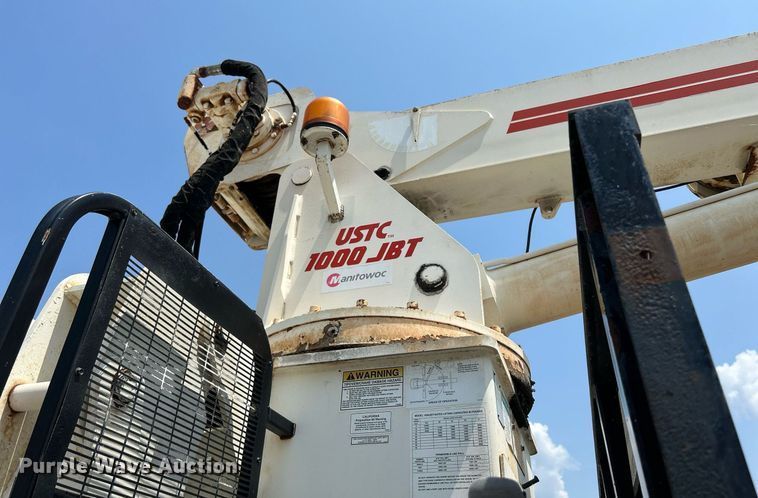 image for item DS6360 2000 Chevrolet T8500  crane truck