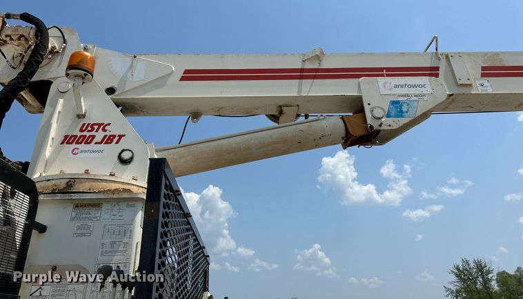 image for item DS6360 2000 Chevrolet T8500  crane truck