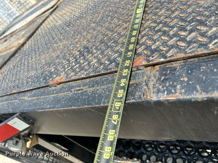 image for item DS6360 2000 Chevrolet T8500  crane truck