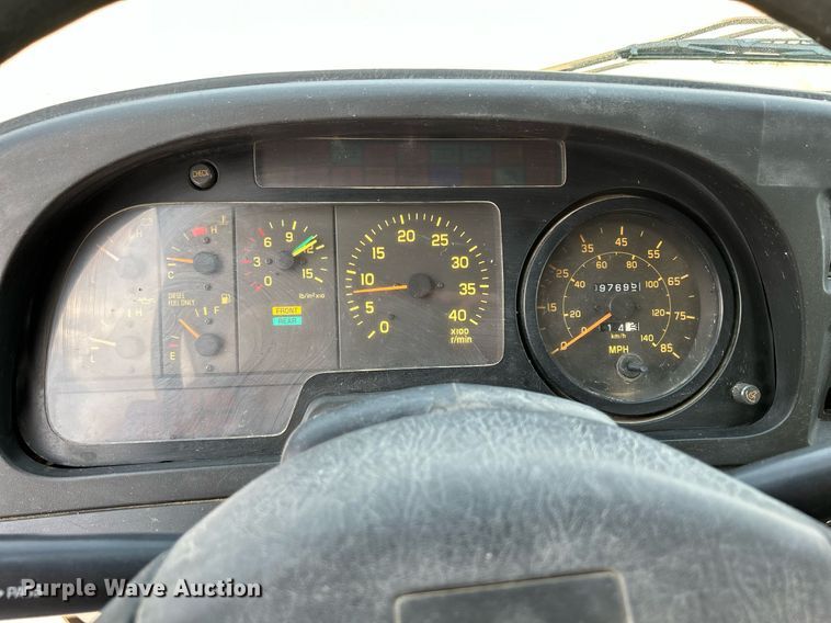 image for item DS6360 2000 Chevrolet T8500  crane truck