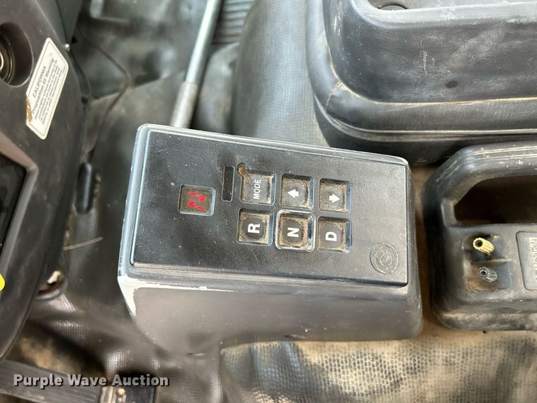 image for item DS6360 2000 Chevrolet T8500  crane truck