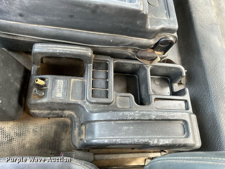 image for item DS6360 2000 Chevrolet T8500  crane truck