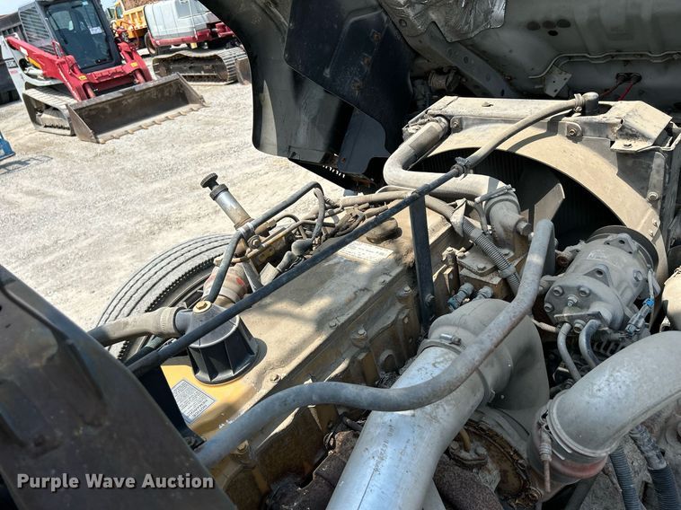 image for item DS6360 2000 Chevrolet T8500  crane truck