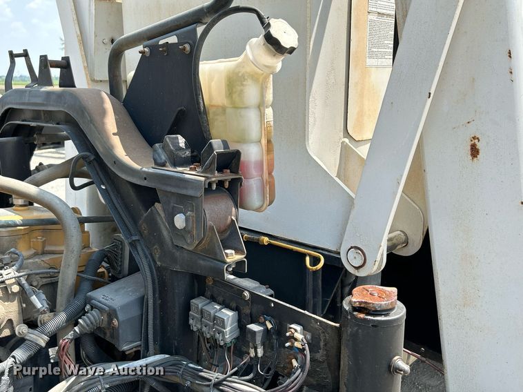 image for item DS6360 2000 Chevrolet T8500  crane truck