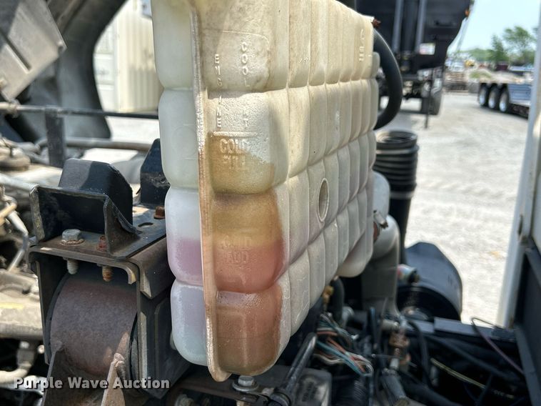 image for item DS6360 2000 Chevrolet T8500  crane truck