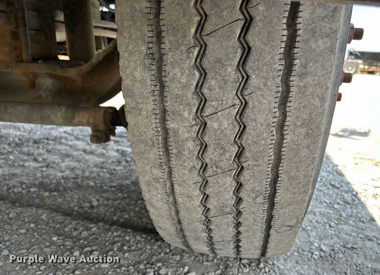 image for item DS6360 2000 Chevrolet T8500  crane truck