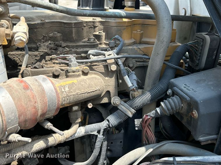 image for item DS6360 2000 Chevrolet T8500  crane truck