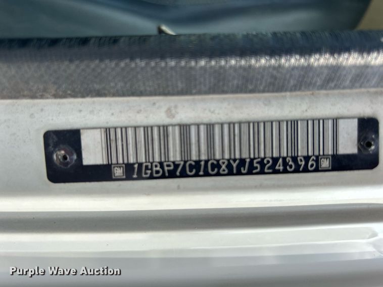 image for item DS6360 2000 Chevrolet T8500  crane truck