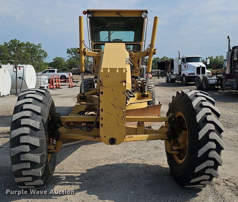 image for item DS6362 1988 Caterpillar 140G  VHP motor grader