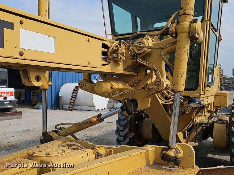 image for item DS6362 1988 Caterpillar 140G  VHP motor grader