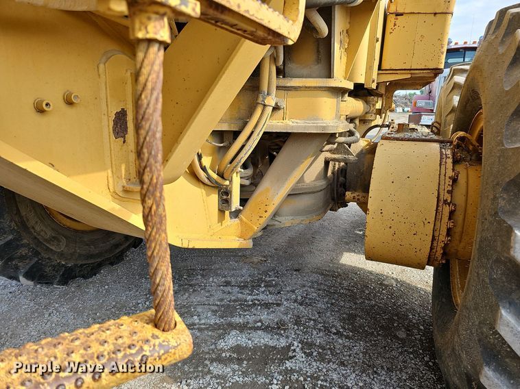 image for item DS6362 1988 Caterpillar 140G  VHP motor grader