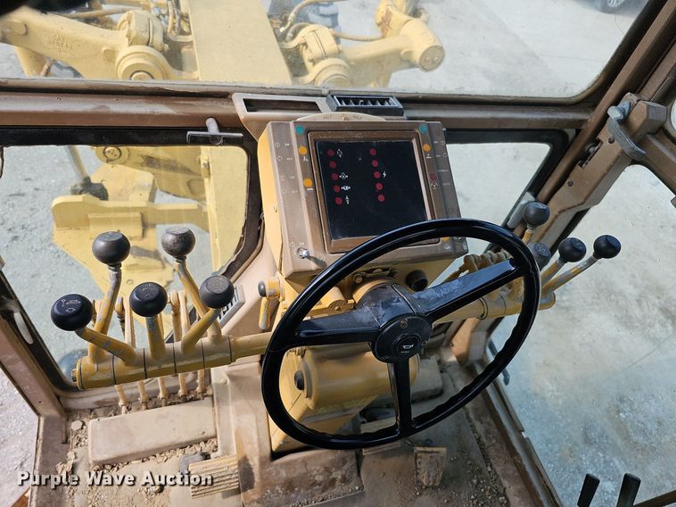 image for item DS6362 1988 Caterpillar 140G  VHP motor grader