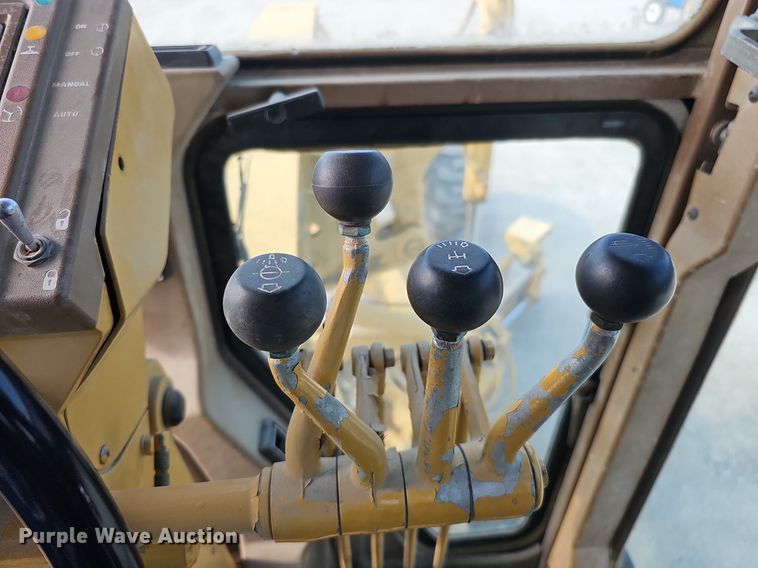 image for item DS6362 1988 Caterpillar 140G  VHP motor grader