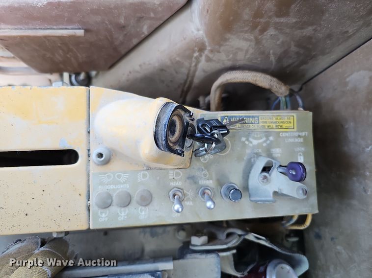 image for item DS6362 1988 Caterpillar 140G  VHP motor grader