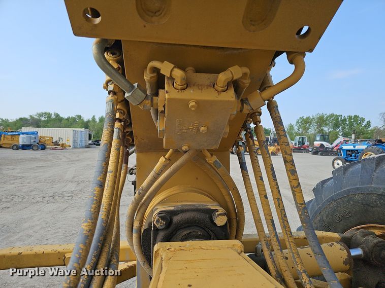 image for item DS6362 1988 Caterpillar 140G  VHP motor grader