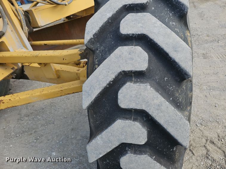 image for item DS6362 1988 Caterpillar 140G  VHP motor grader