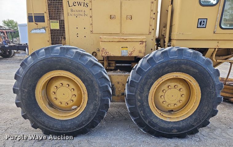 image for item DS6362 1988 Caterpillar 140G  VHP motor grader