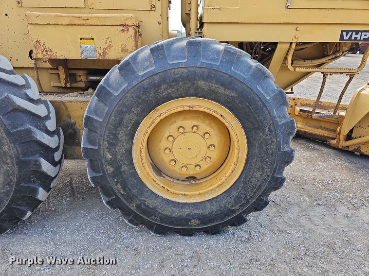 image for item DS6362 1988 Caterpillar 140G  VHP motor grader