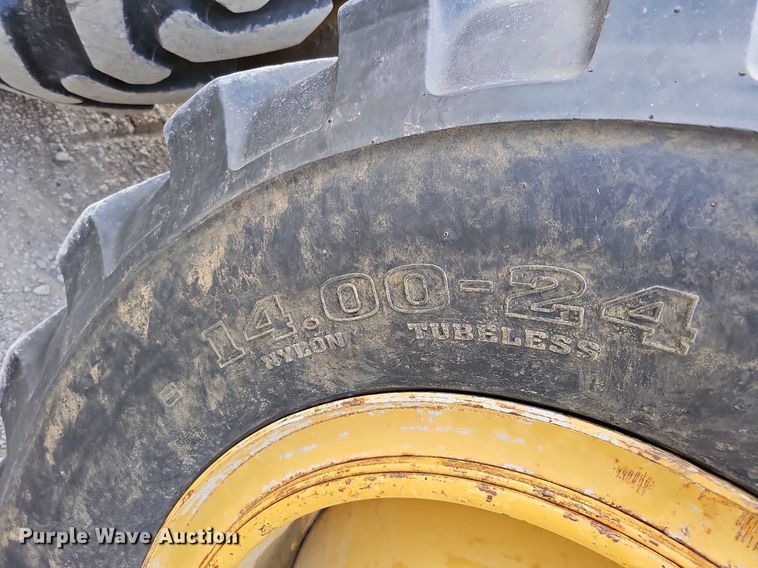 image for item DS6362 1988 Caterpillar 140G  VHP motor grader