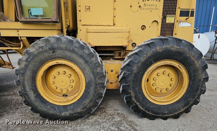 image for item DS6362 1988 Caterpillar 140G  VHP motor grader