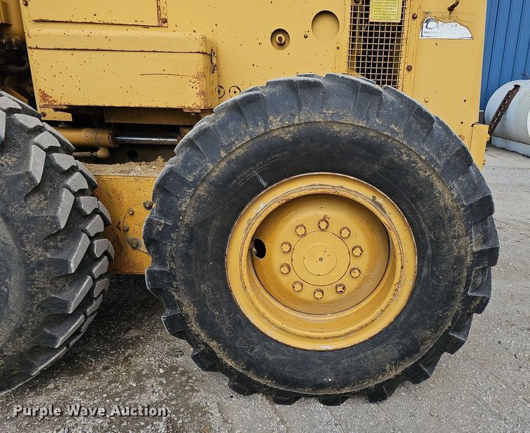 image for item DS6362 1988 Caterpillar 140G  VHP motor grader