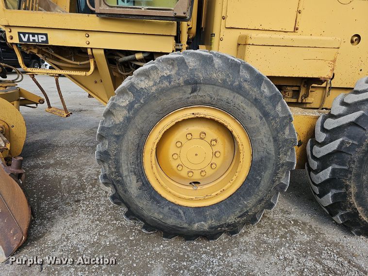 image for item DS6362 1988 Caterpillar 140G  VHP motor grader