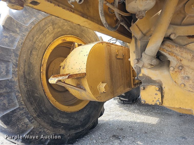 image for item DS6362 1988 Caterpillar 140G  VHP motor grader