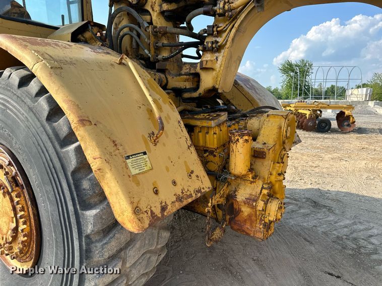 image for item DS6363 1975 Caterpillar 623B  elevating scraper