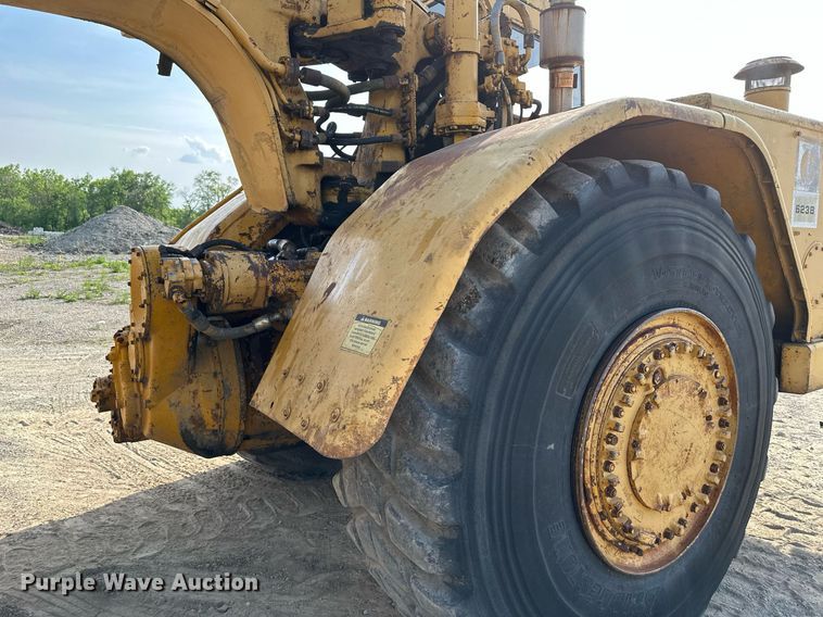 image for item DS6363 1975 Caterpillar 623B  elevating scraper