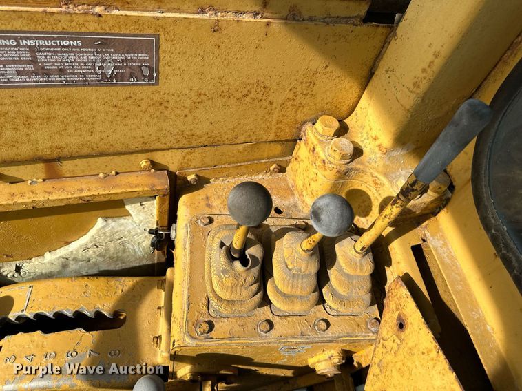 image for item DS6363 1975 Caterpillar 623B  elevating scraper
