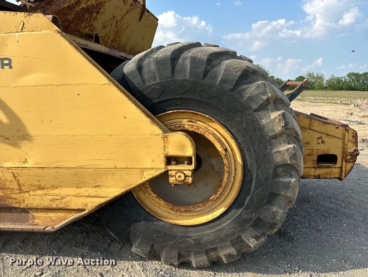 image for item DS6363 1975 Caterpillar 623B  elevating scraper