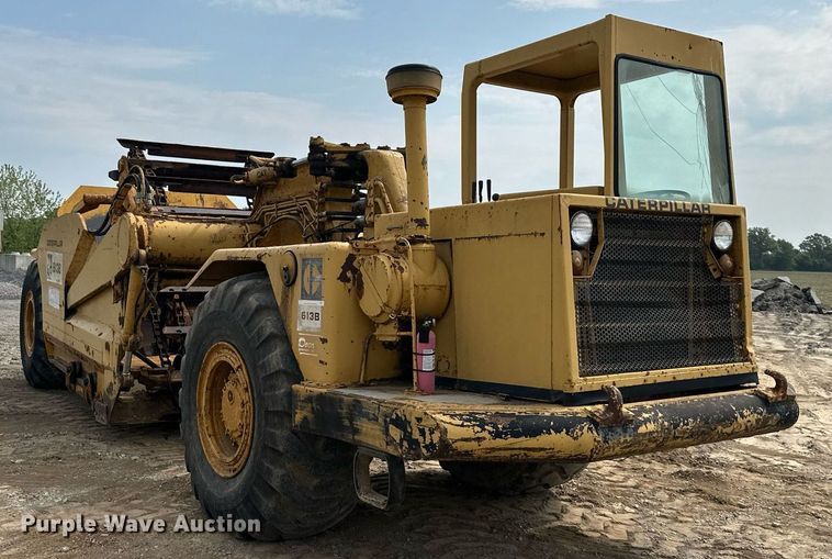 image for item DS6364 1976 Caterpillar 613B  elevating scraper