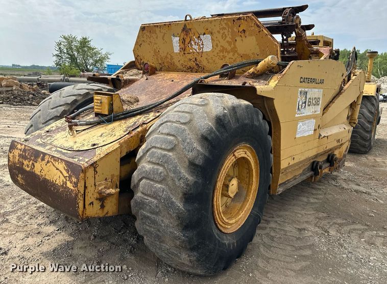 image for item DS6364 1976 Caterpillar 613B  elevating scraper