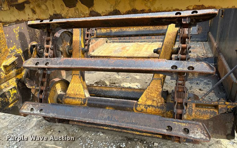 image for item DS6364 1976 Caterpillar 613B  elevating scraper