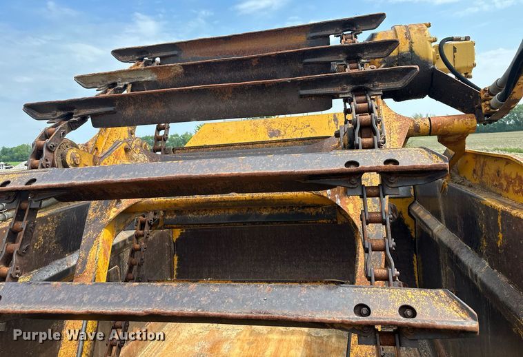 image for item DS6364 1976 Caterpillar 613B  elevating scraper
