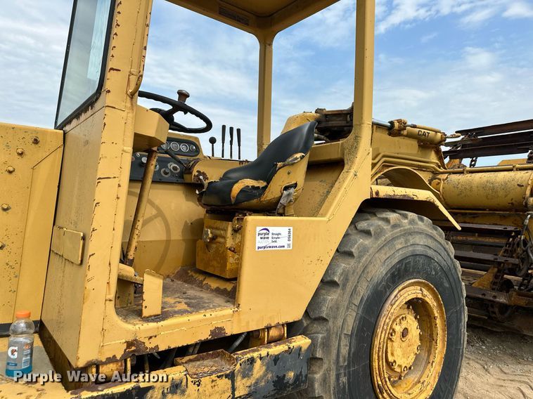 image for item DS6364 1976 Caterpillar 613B  elevating scraper