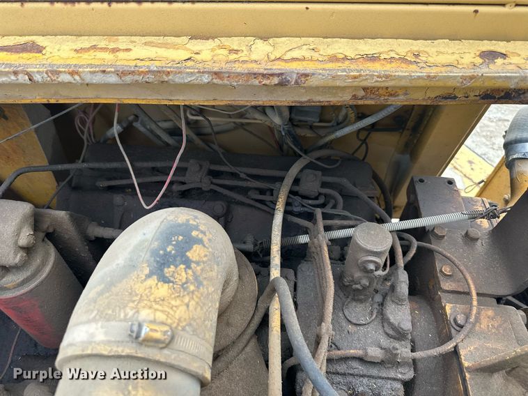 image for item DS6364 1976 Caterpillar 613B  elevating scraper