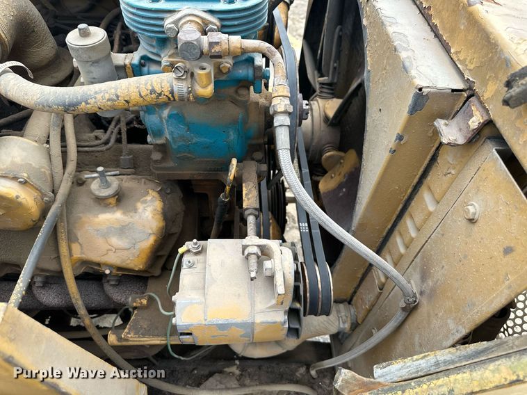 image for item DS6364 1976 Caterpillar 613B  elevating scraper