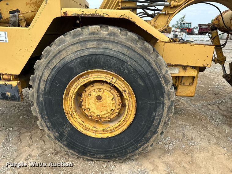 image for item DS6364 1976 Caterpillar 613B  elevating scraper