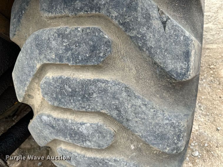 image for item DS6364 1976 Caterpillar 613B  elevating scraper