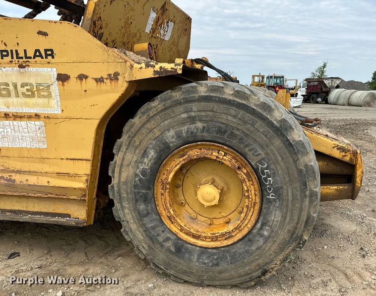 image for item DS6364 1976 Caterpillar 613B  elevating scraper