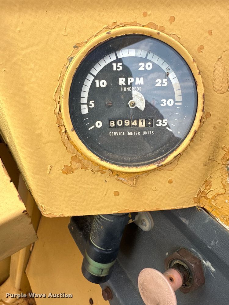 image for item DS6364 1976 Caterpillar 613B  elevating scraper