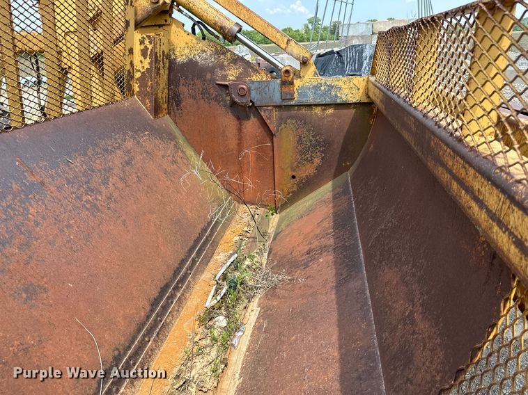 image for item DS6366 1998 Icon 17B  scraper