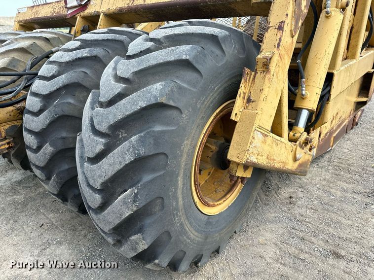 image for item DS6366 1998 Icon 17B  scraper