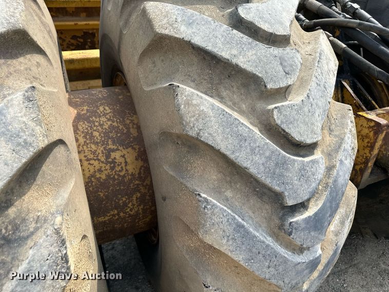 image for item DS6366 1998 Icon 17B  scraper